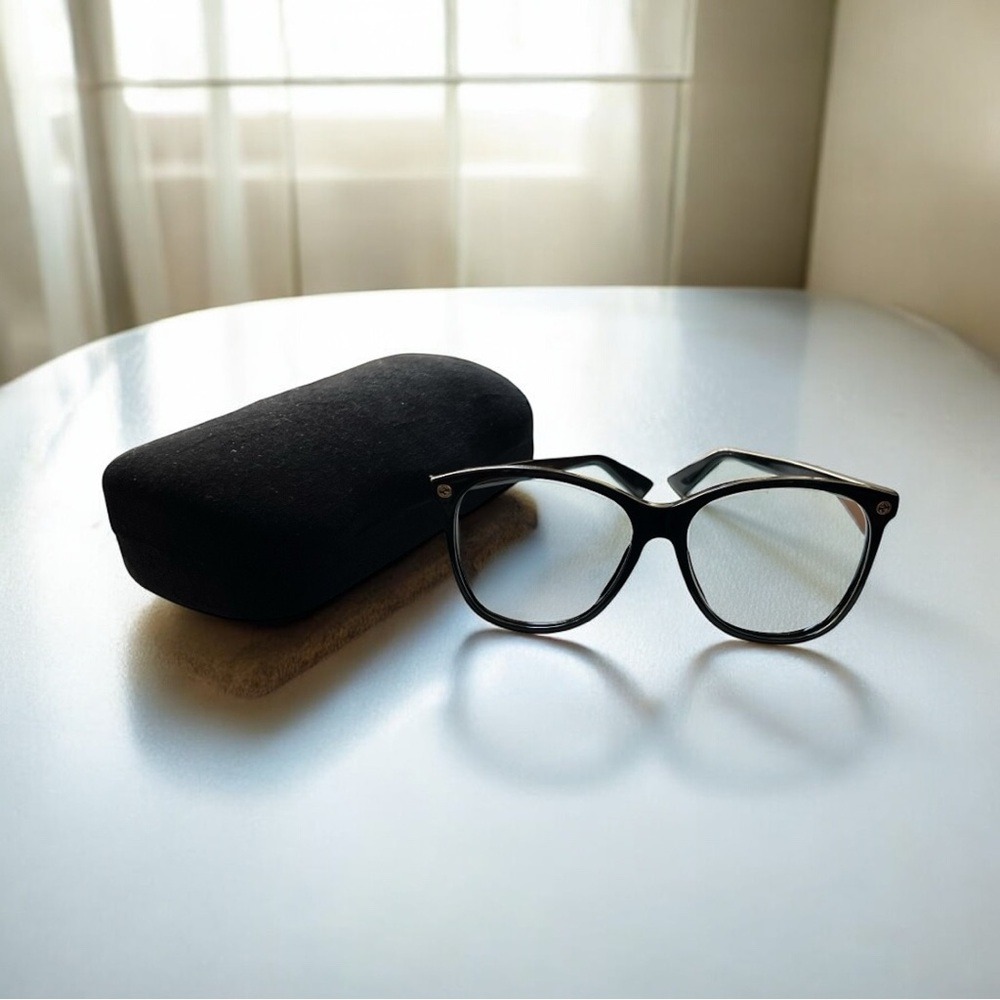 Gucci Black Contemporary Eyeglass Frames with Black Velvet Hard Clamshell Case